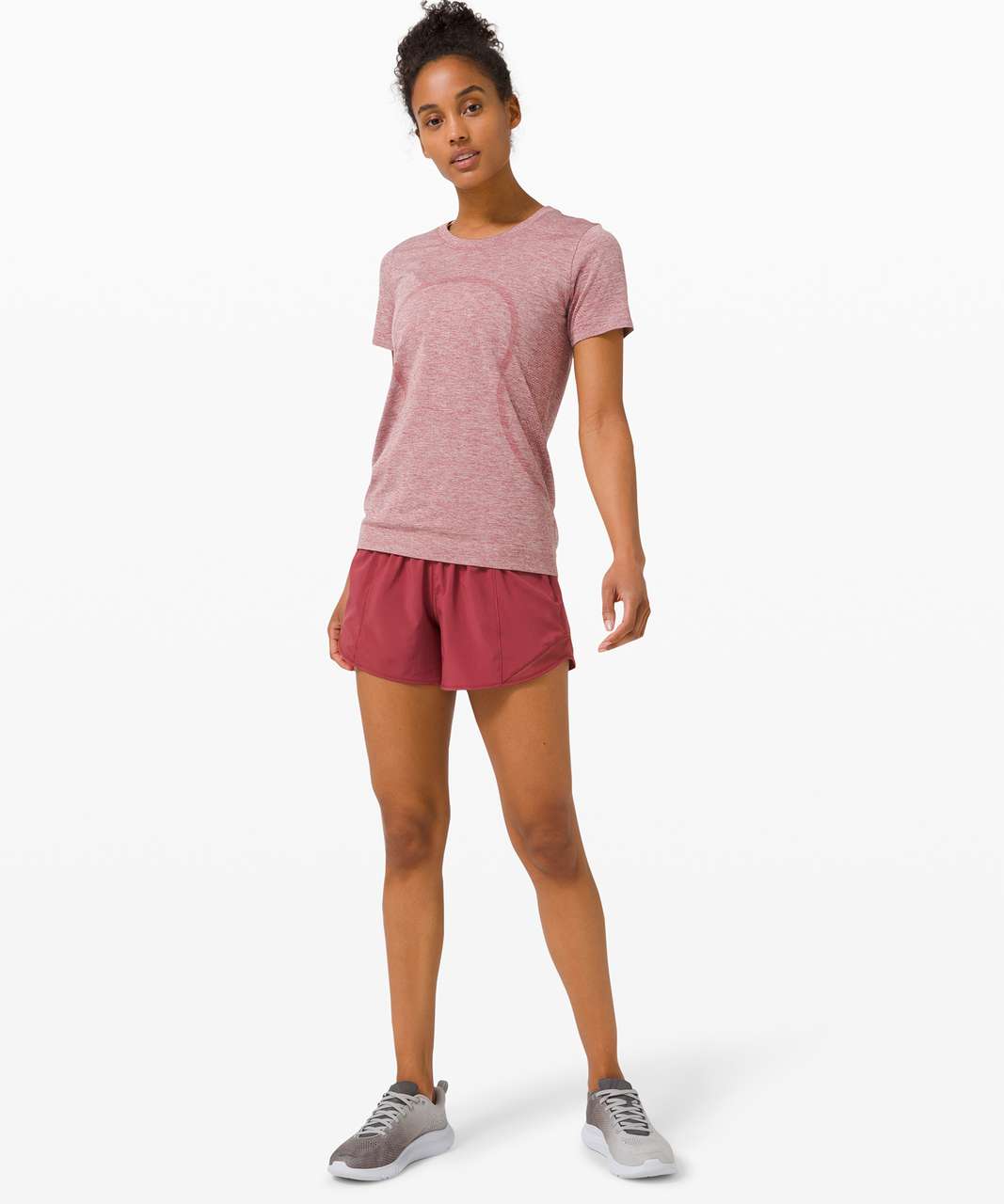 Lululemon Hotty Hot Short II *Long 4" - Chianti