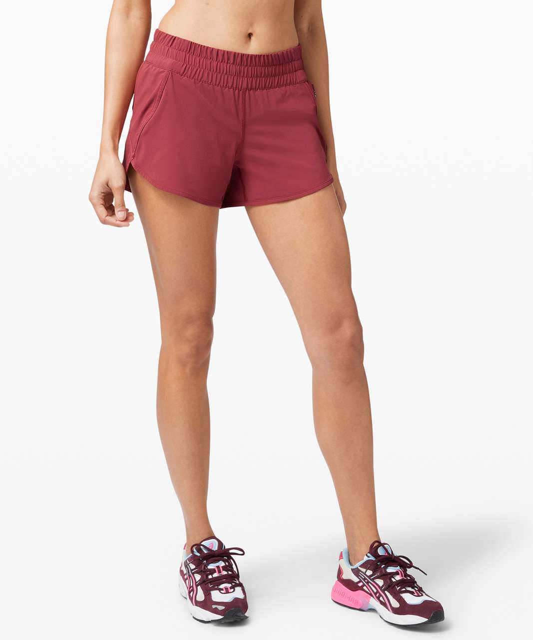 Lululemon Tracker Short V *4" - Chianti