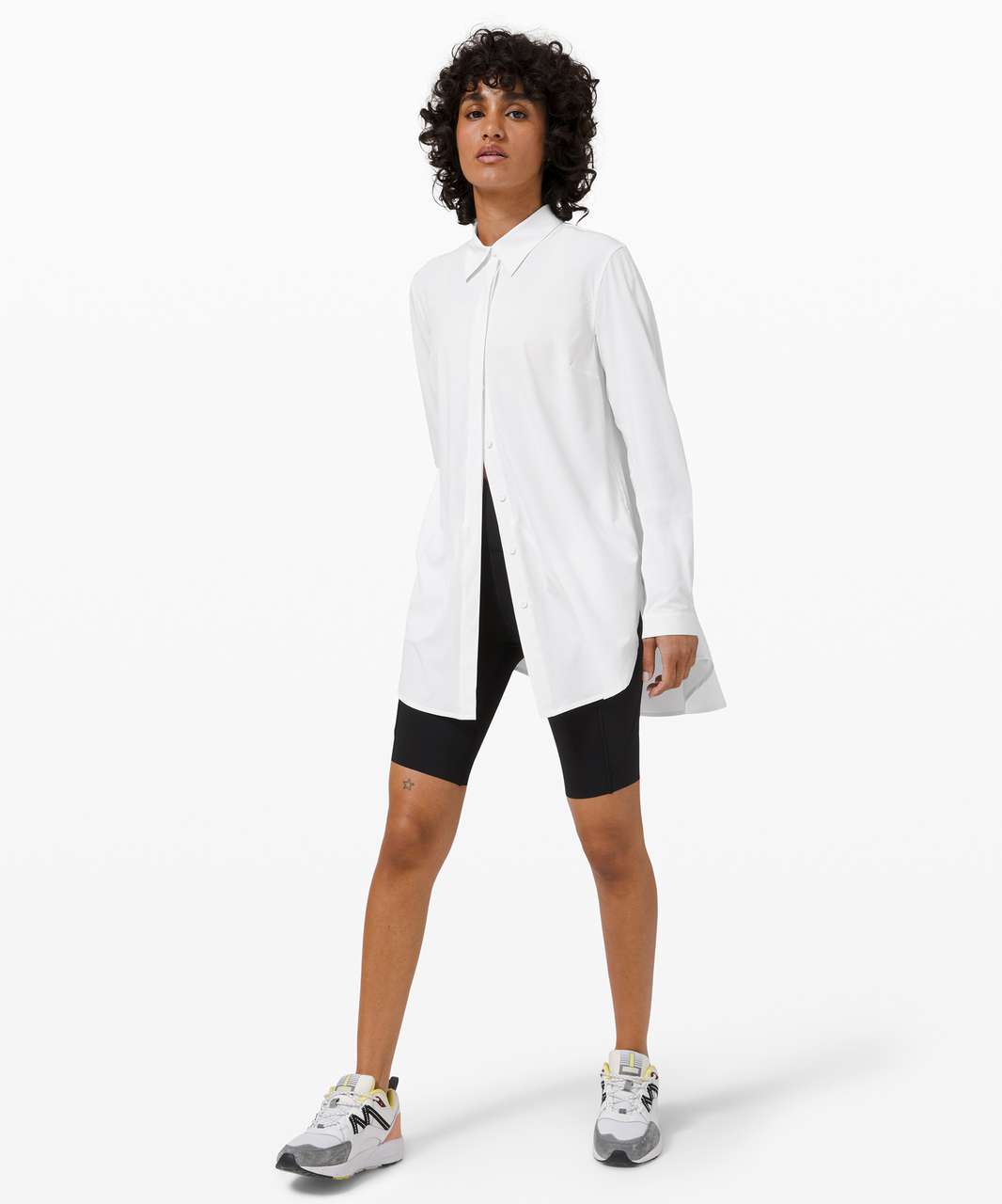 Lululemon In the Moment Shirt - White