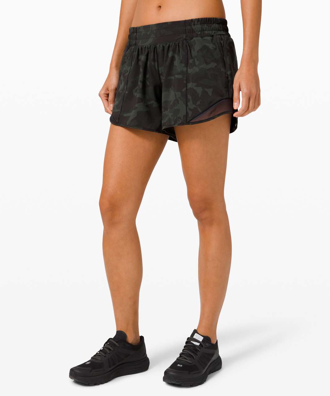 LULULEMON Hotty Hot Short Low-Rise 4 Long (Black, 2, Numeric_2