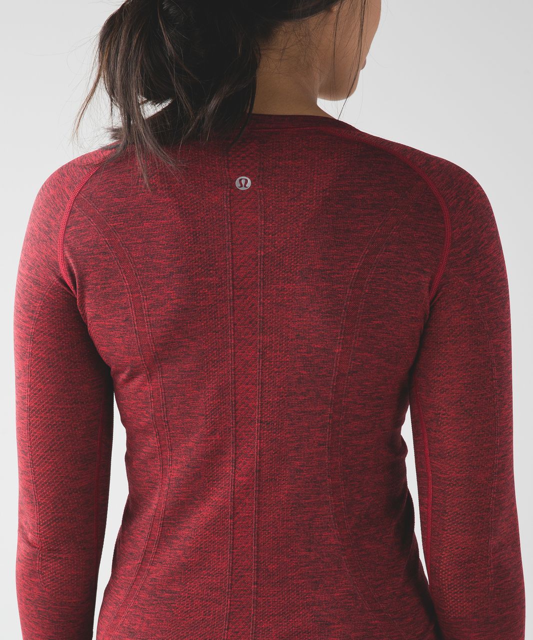 Lululemon Swiftly Tech Long Sleeve Crew Black / True Heathered Red 4 - Tops  & blouses