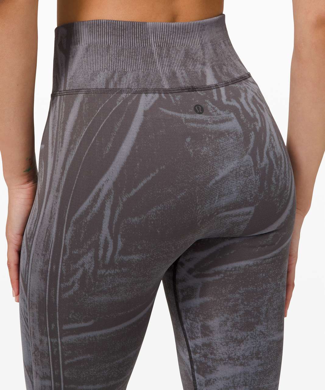 Lululemon Surge Warm Tight 29 - Graphite Grey - lulu fanatics