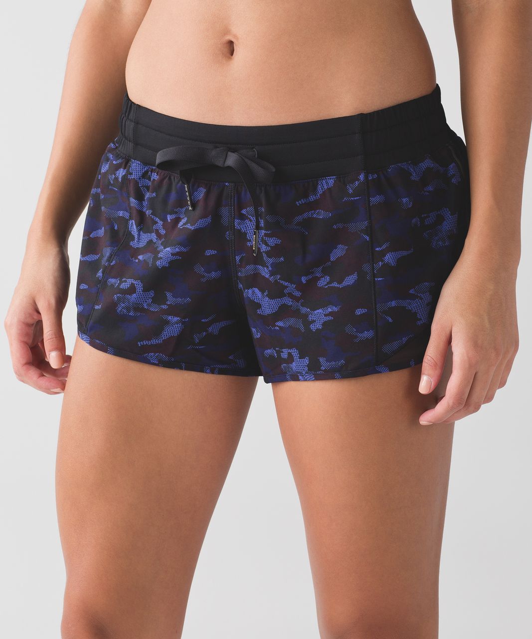 Stylish Lululemon Royal Blue Hotty Hot Short - Size 4