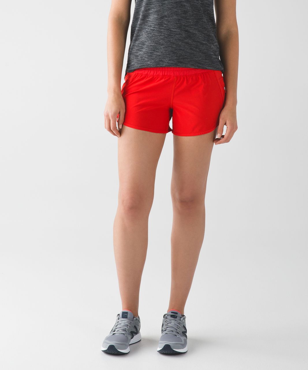 Lululemon Tracker Short IV - True Red