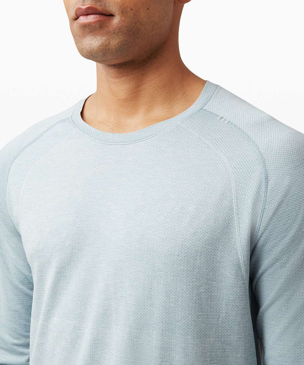 Lululemon Metal Vent Tech Long Sleeve 2.0 - Blue Cast / Antique White