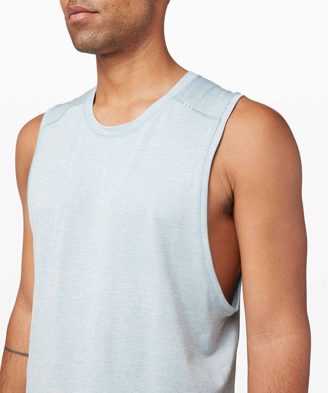 Lululemon Metal Vent Tech Sleeveless 2.0 - Blue Cast / Antique White