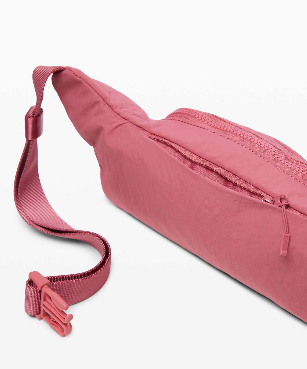 Lululemon On The Beat Belt Bag *4.5L - Cherry Tint