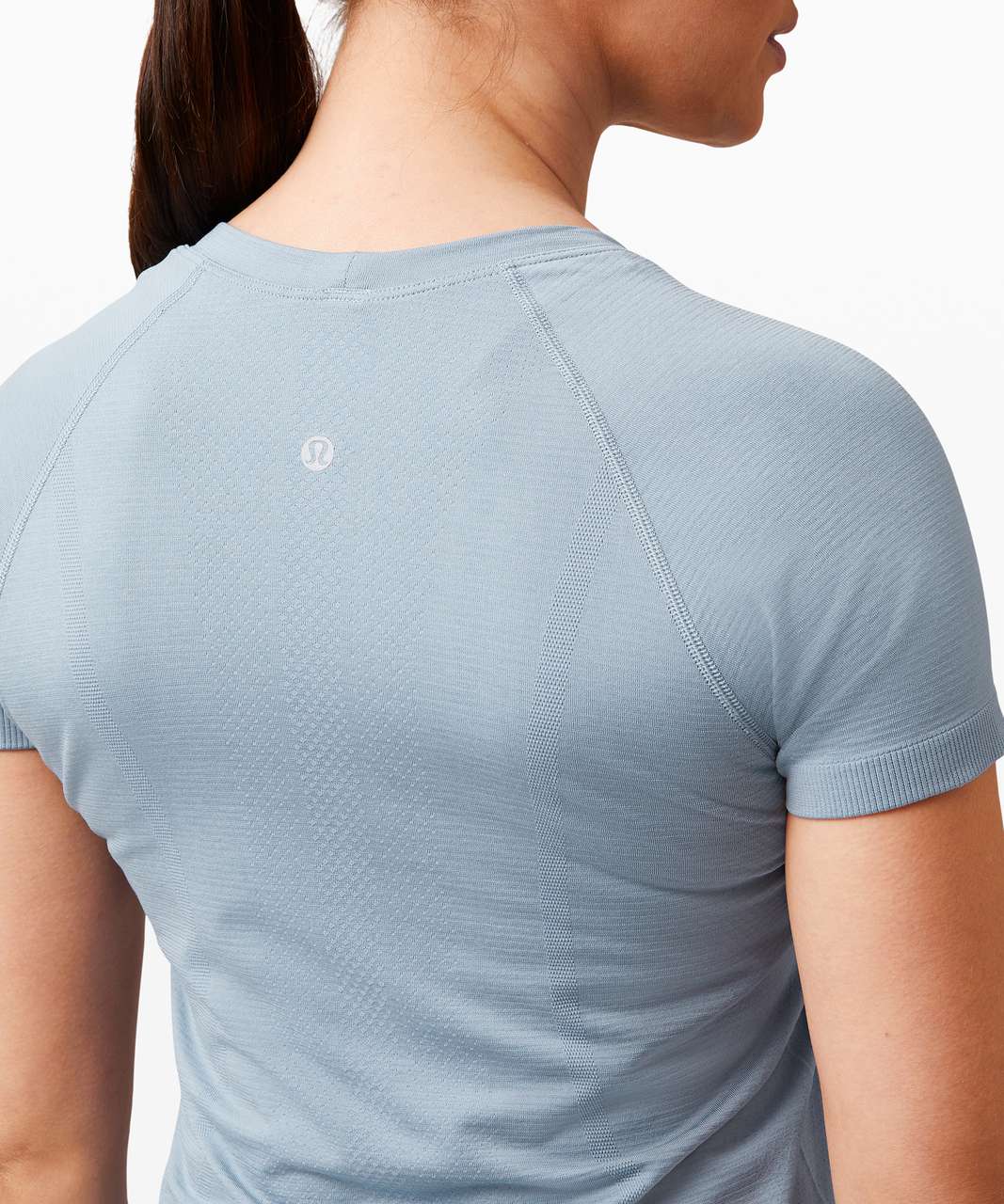 Lululemon Swiftly Tech Short Sleeve 2.0 - Chambray / Chambray