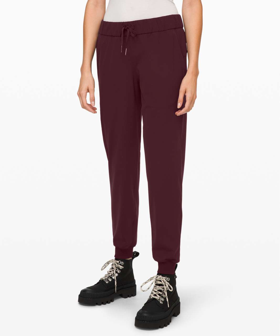 Lululemon On the Fly Jogger *Luxtreme 25" - Cassis