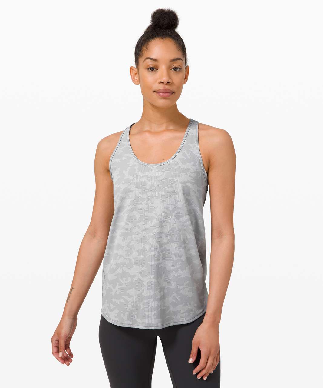 Lululemon Essential Tank *Pleated - Incognito Camo SSL Silver Drop