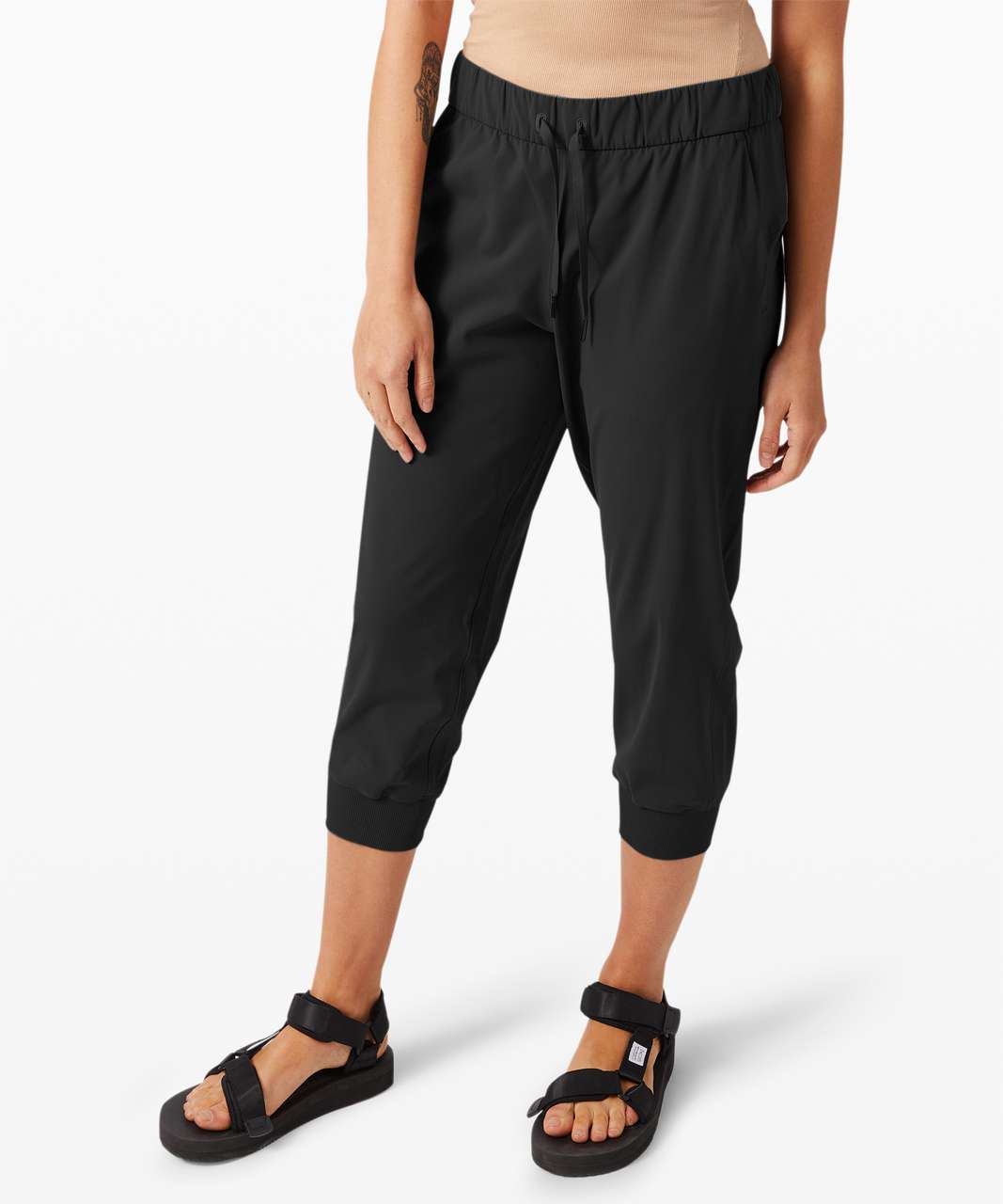 Lululemon On The Fly Crop Jogger - Black - lulu fanatics