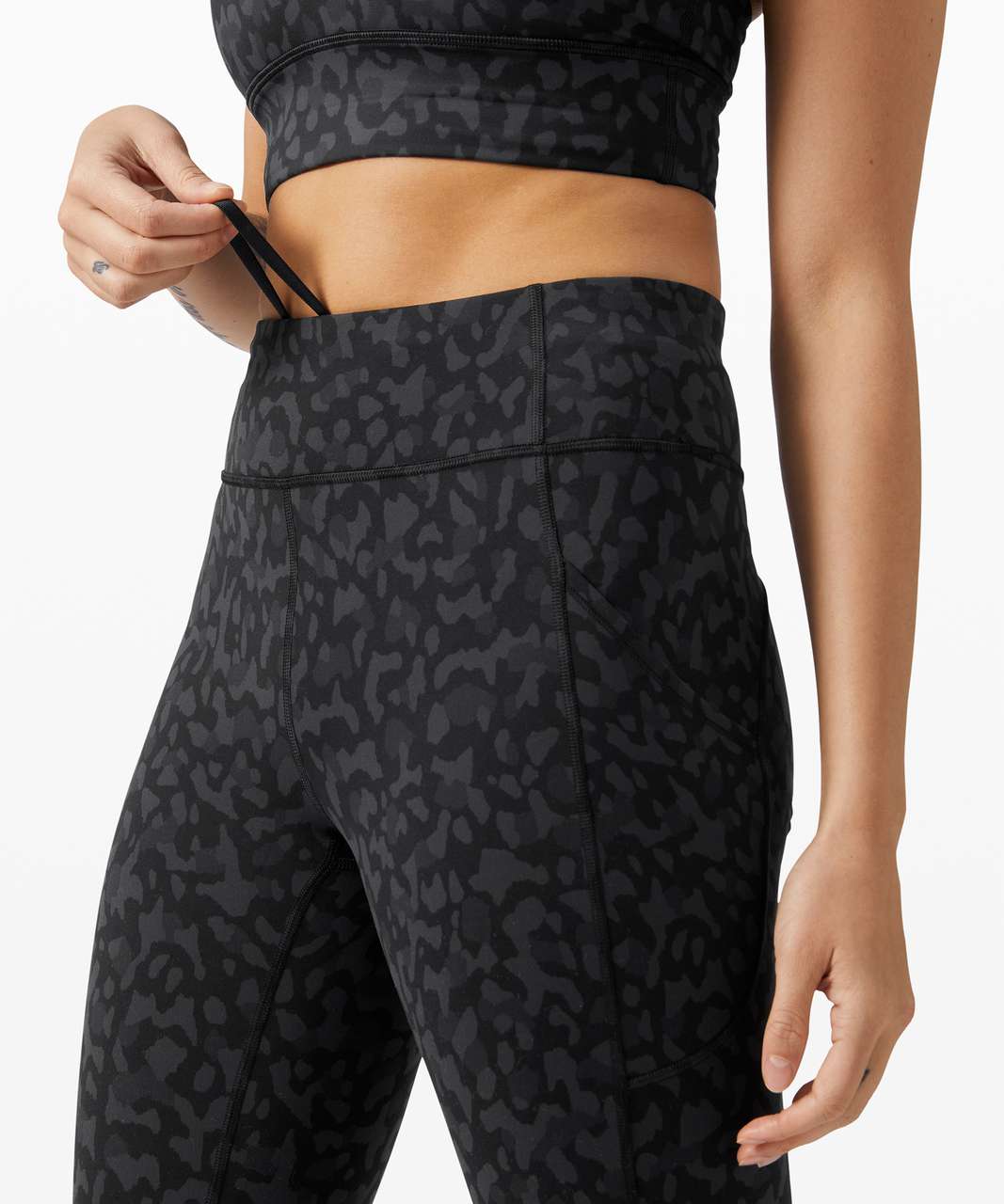 Lululemon High-Rise Crop 23Leopard Camo Deep Coal Multi size 2