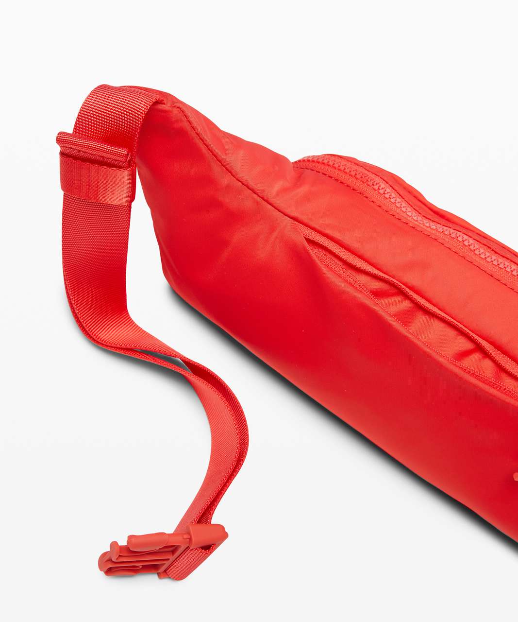 Lululemon On The Beat Belt Bag *4.5L - Carnation Red - lulu fanatics