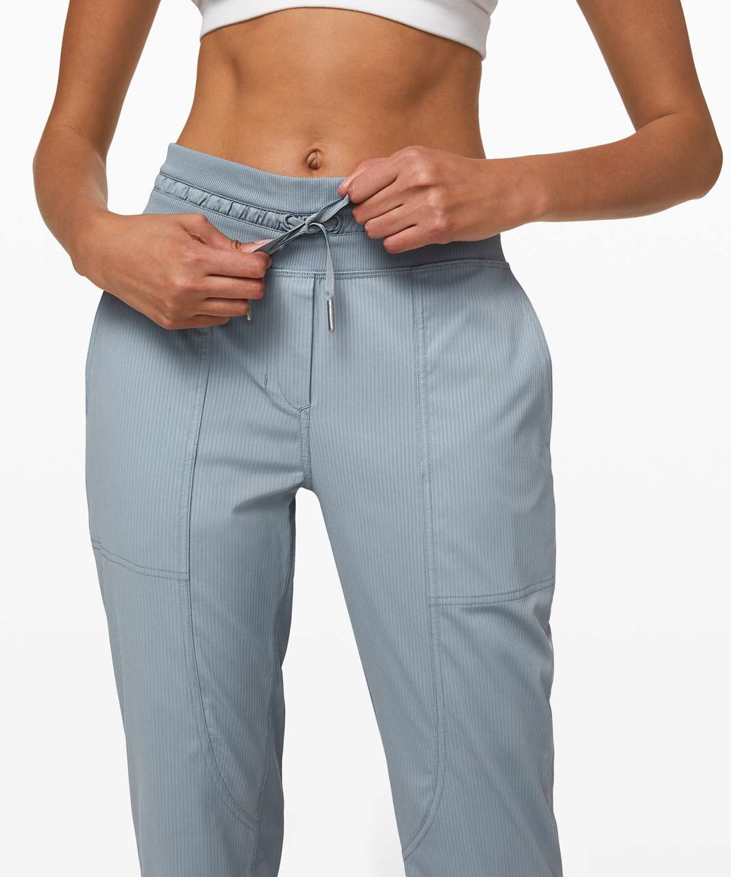 Lululemon Dance Studio Cropped 25 Jogger Pants Womens Size 6 Silver  Mid-Rise - $50 - From Paula