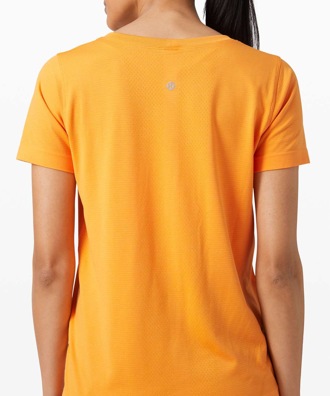 Lululemon Swiftly Relaxed Short Sleeve 2.0 - Tiger / Tiger