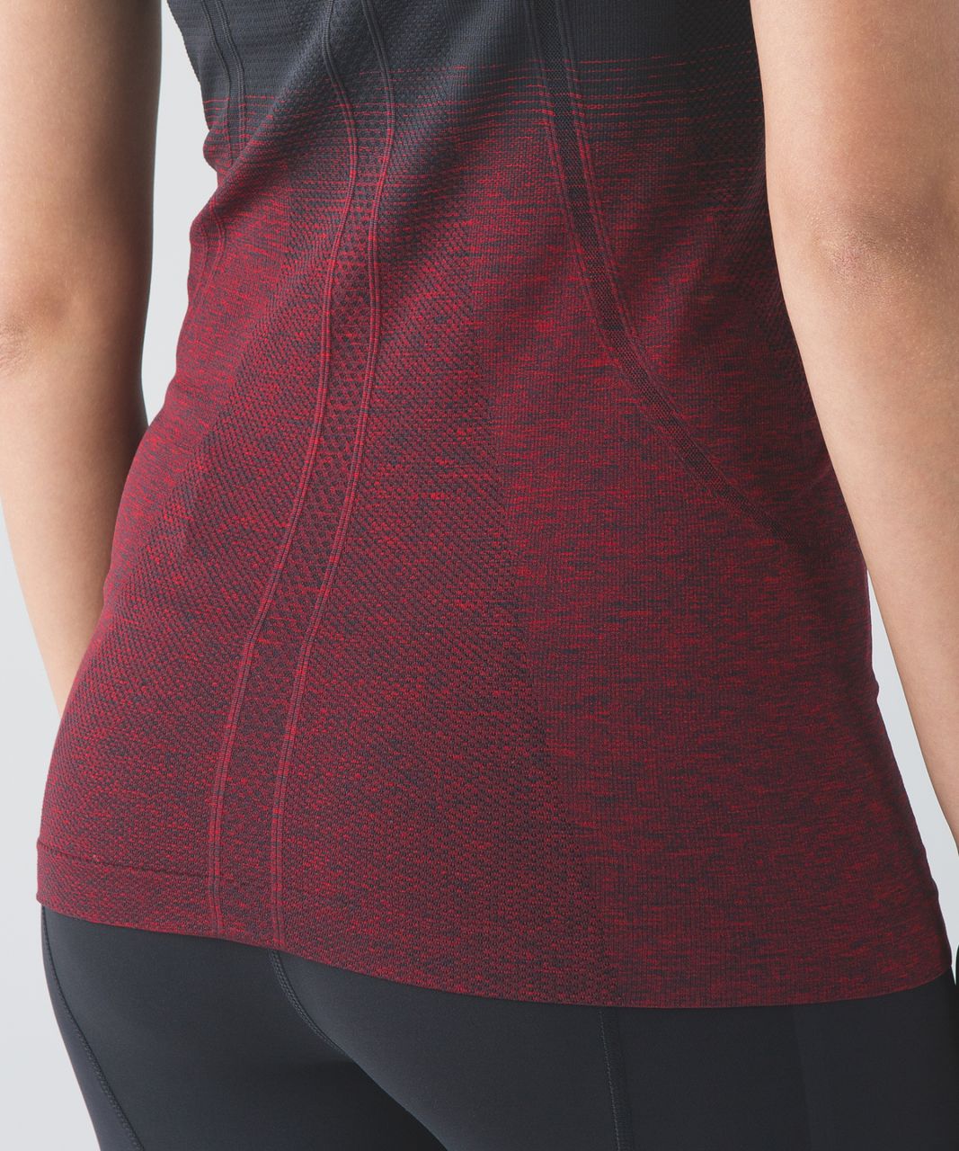 Lululemon Swiftly Tech Short Sleeve Scoop (Fan Gear) - Fade True Red Black