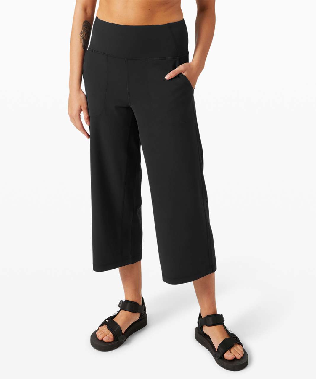 Lululemon Align Wide Leg Crop - Black - lulu fanatics