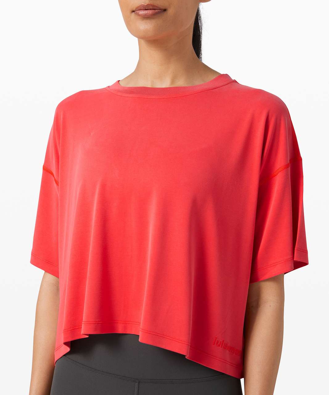 Lululemon Ease of It All Short Sleeve - Carnation Red