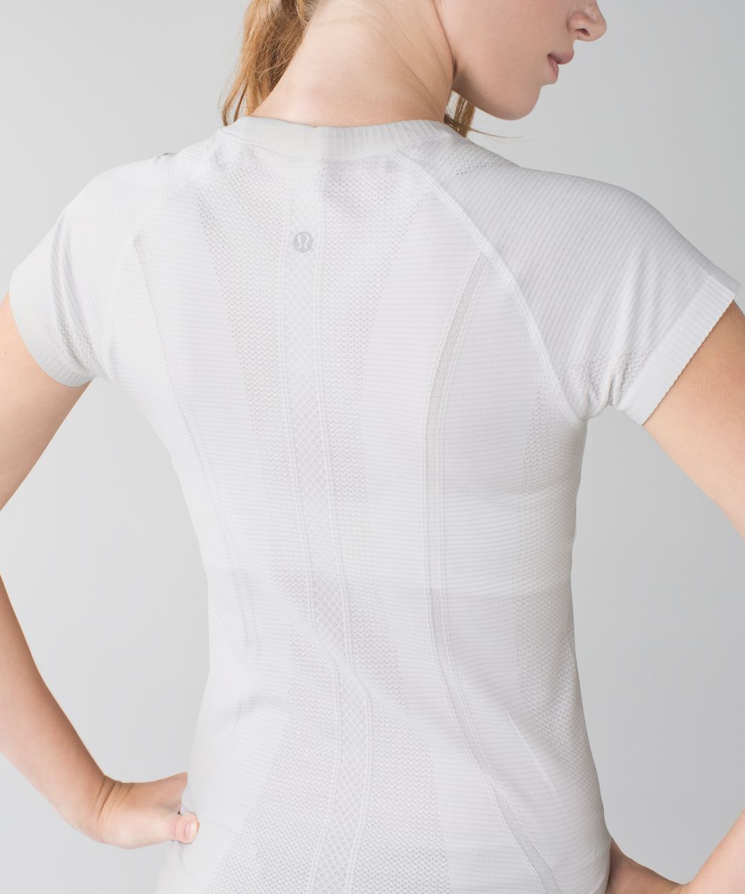 Lululemon Swiftly Tech Short Sleeve - White