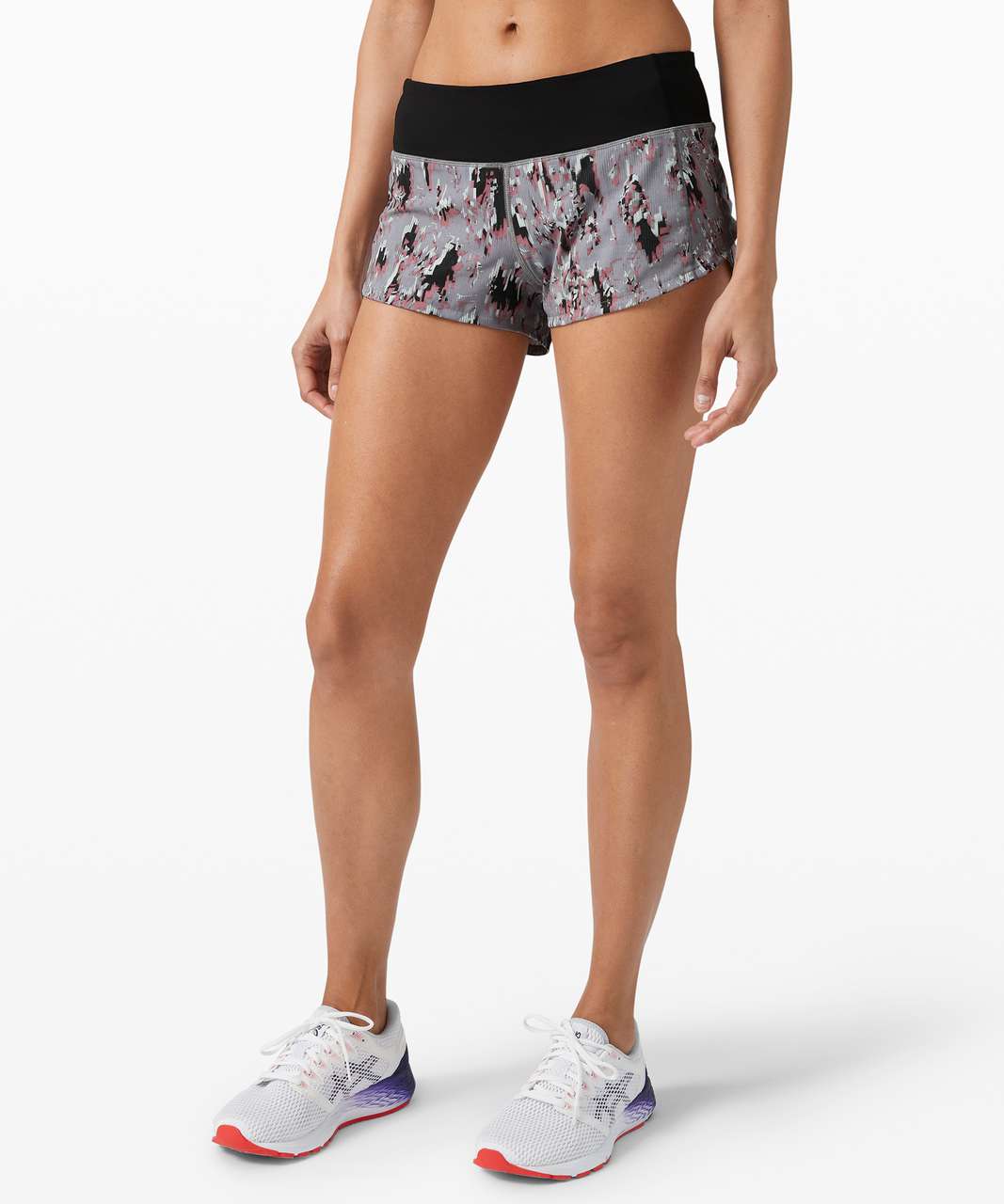 lululemon speed up shorts 2.5 vs 4