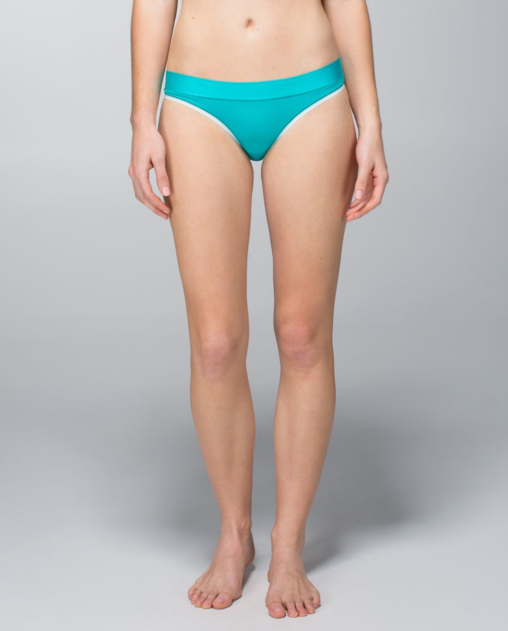 Lululemon Mula Bandhawear Thong - Blue Tropics