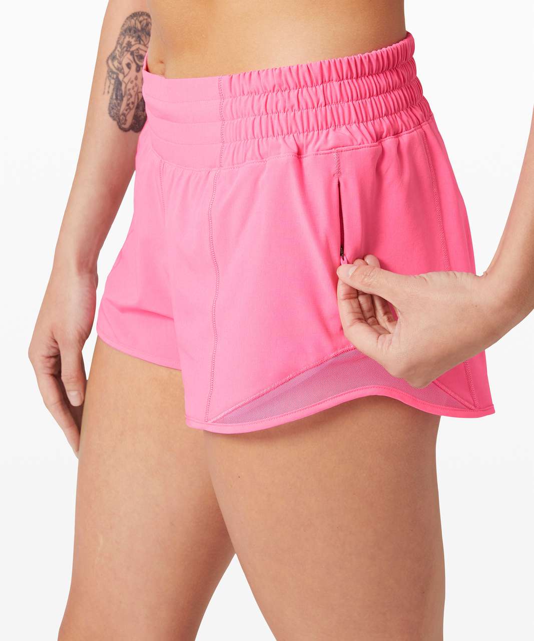 Lululemon Hotty Hot High-Rise Short HR 2.5 Sonic Pink Size 0~2~4