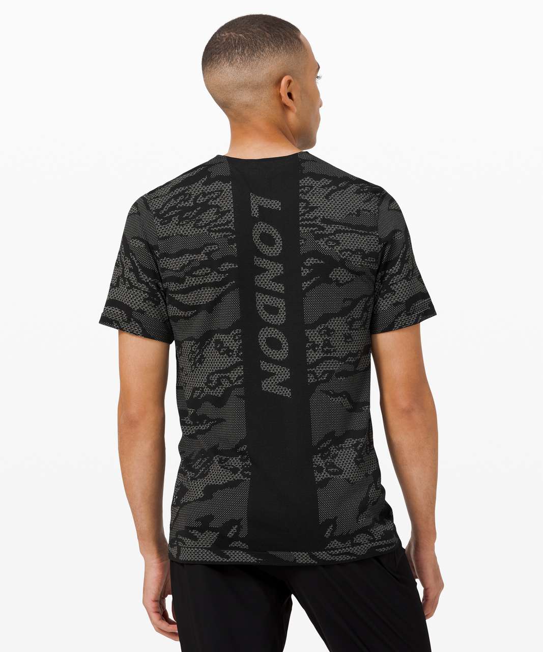 Lululemon Metal Vent Breathe Short Sleeve *City Edition - London / Silver Drop / Black