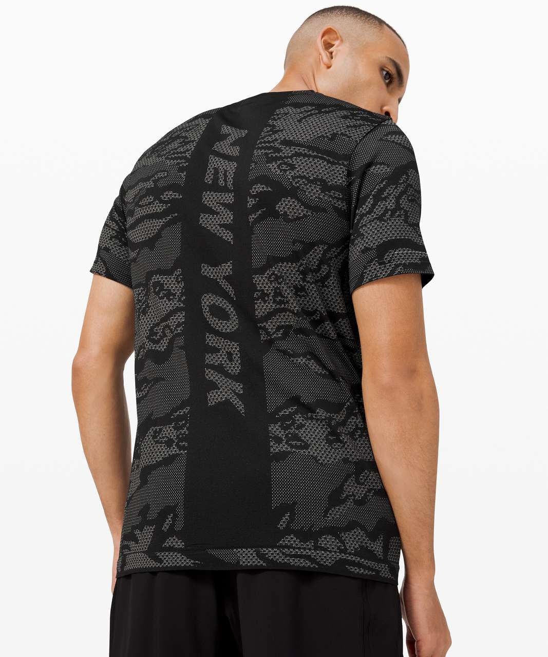 Lululemon Metal Vent Breathe Short Sleeve Toronto - City Camo / Silver Drop  / Black - lulu fanatics