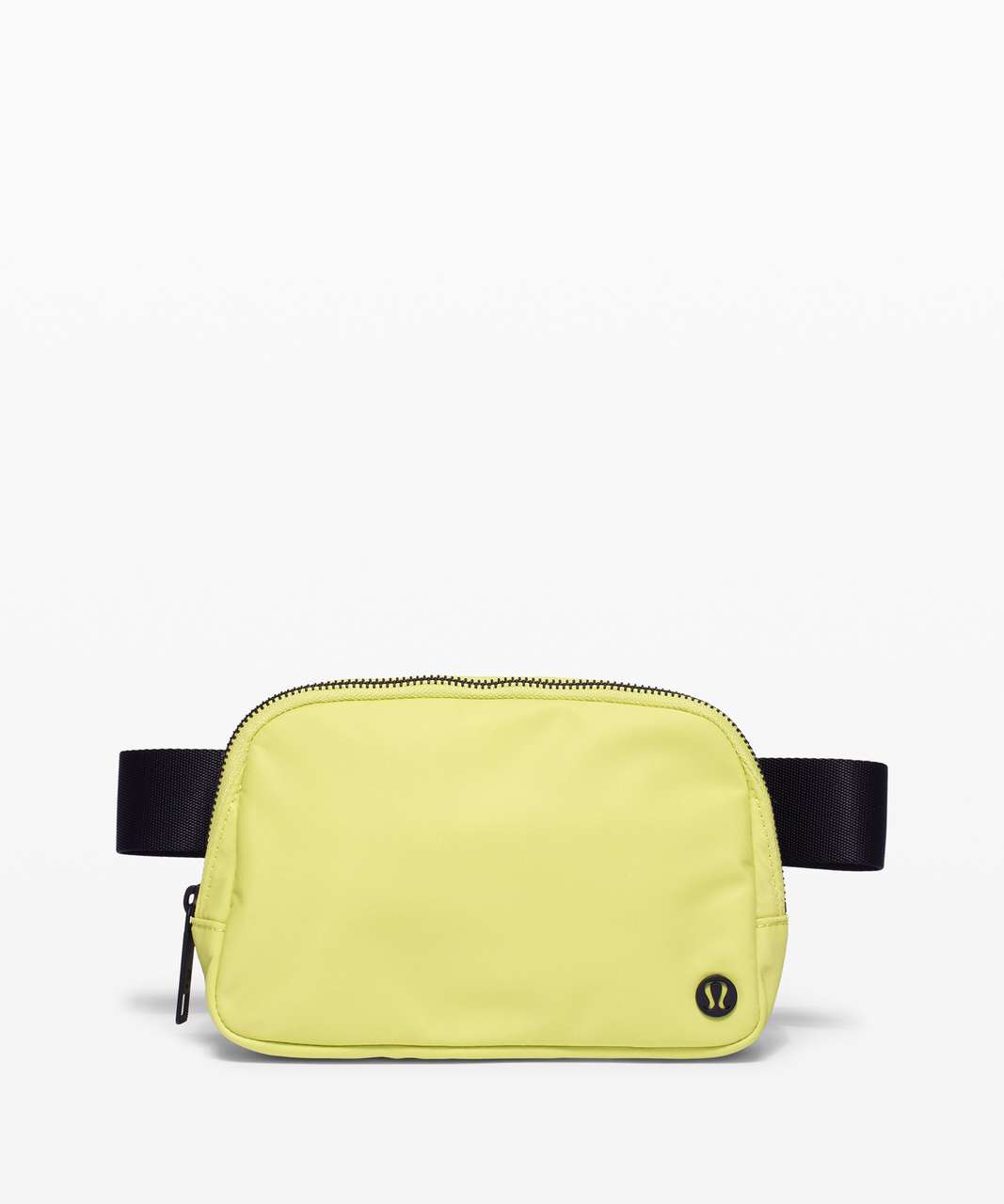 Lululemon Everywhere Belt Bag *1L Review: My #1 Essential Accessory — The  Health Mason