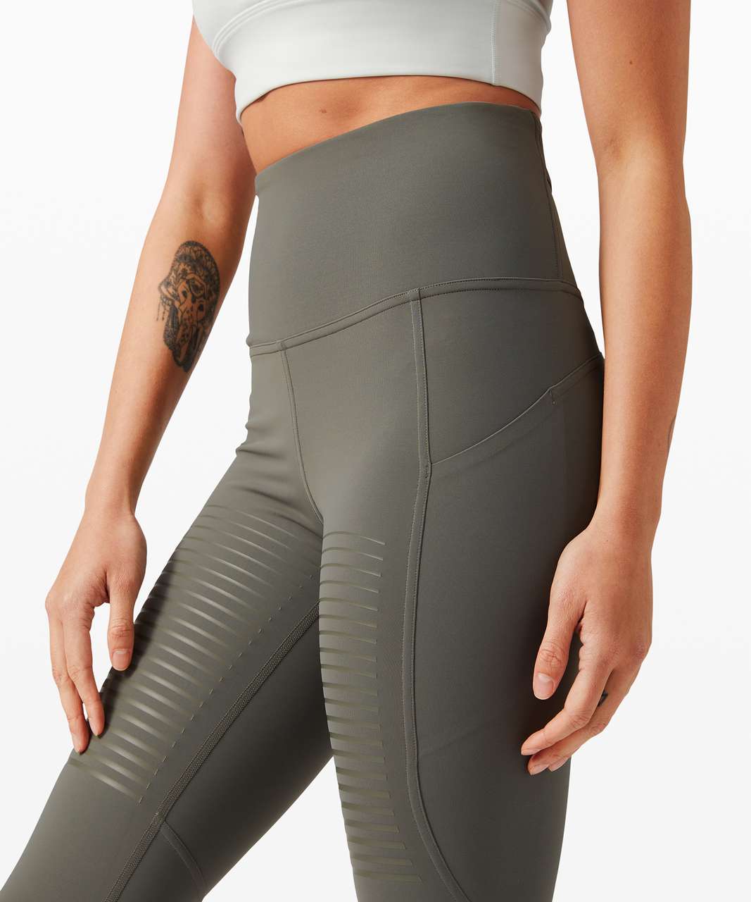 Lululemon Rogue Renegade Super High Rise Tight 25" - Grey Sage