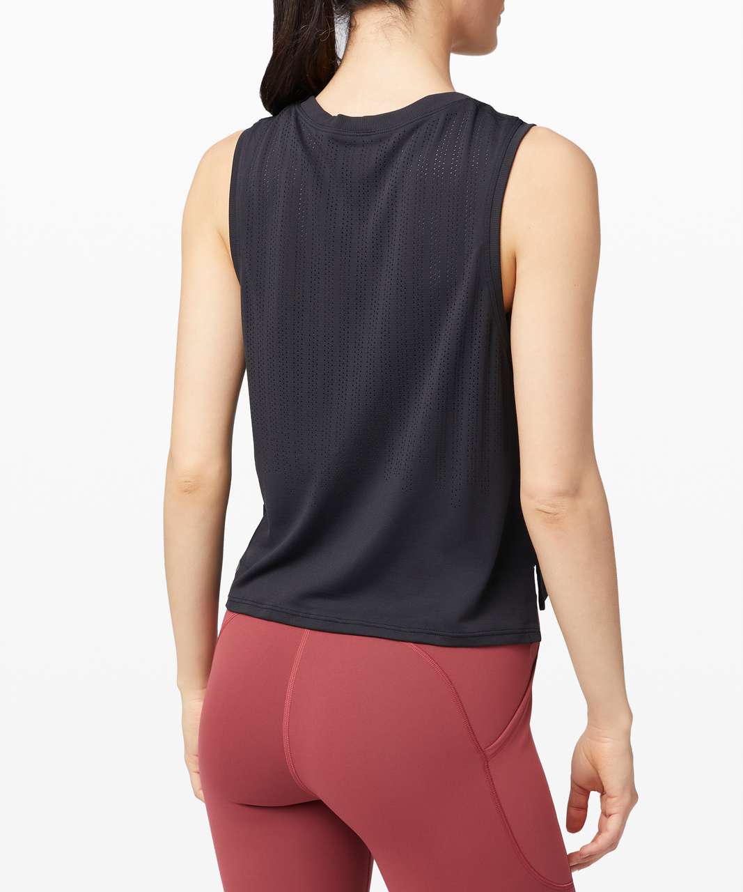 Lululemon women's Black mesh muscle train to be tank size 10