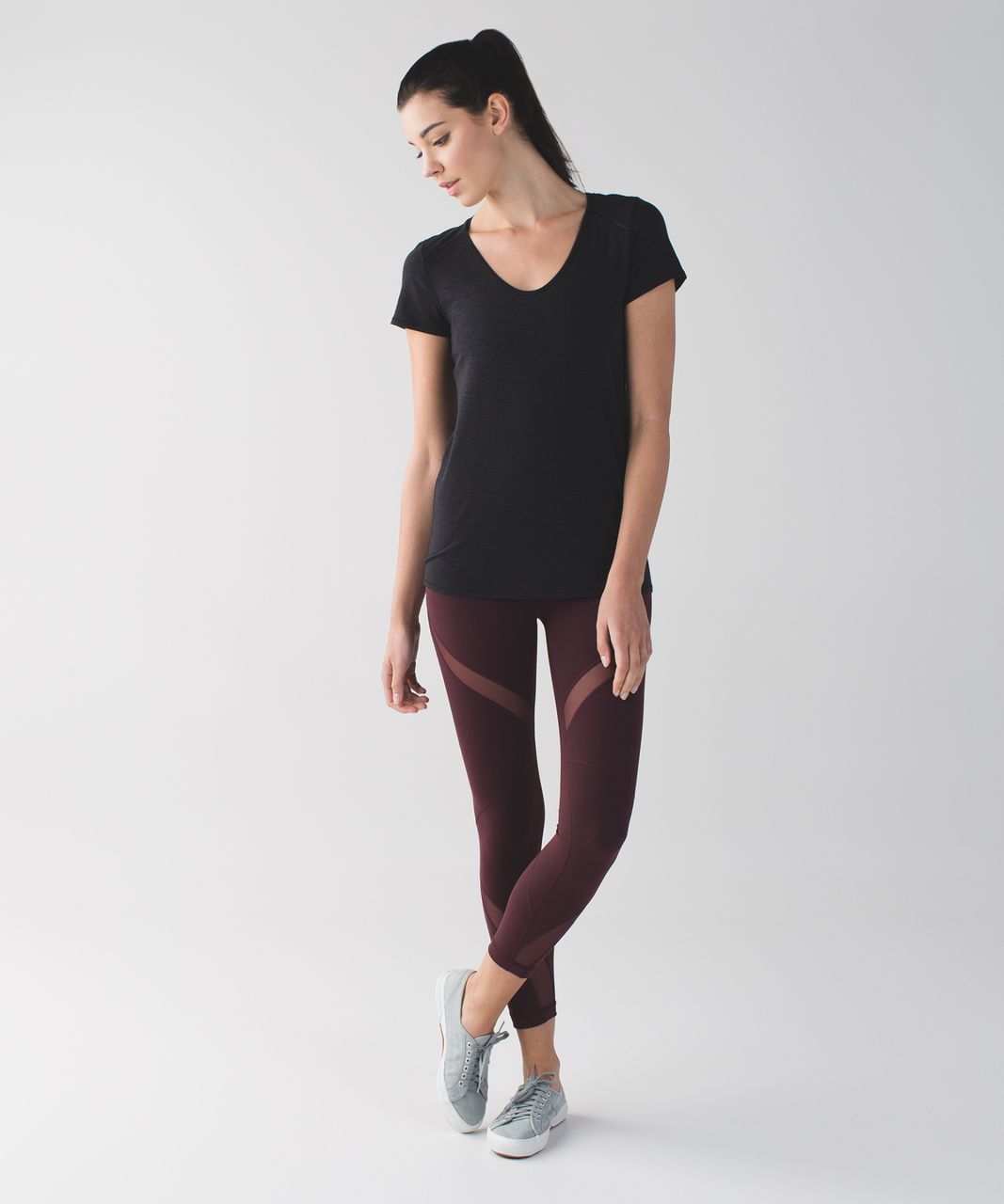 Lululemon mesh training tights (burgundy)