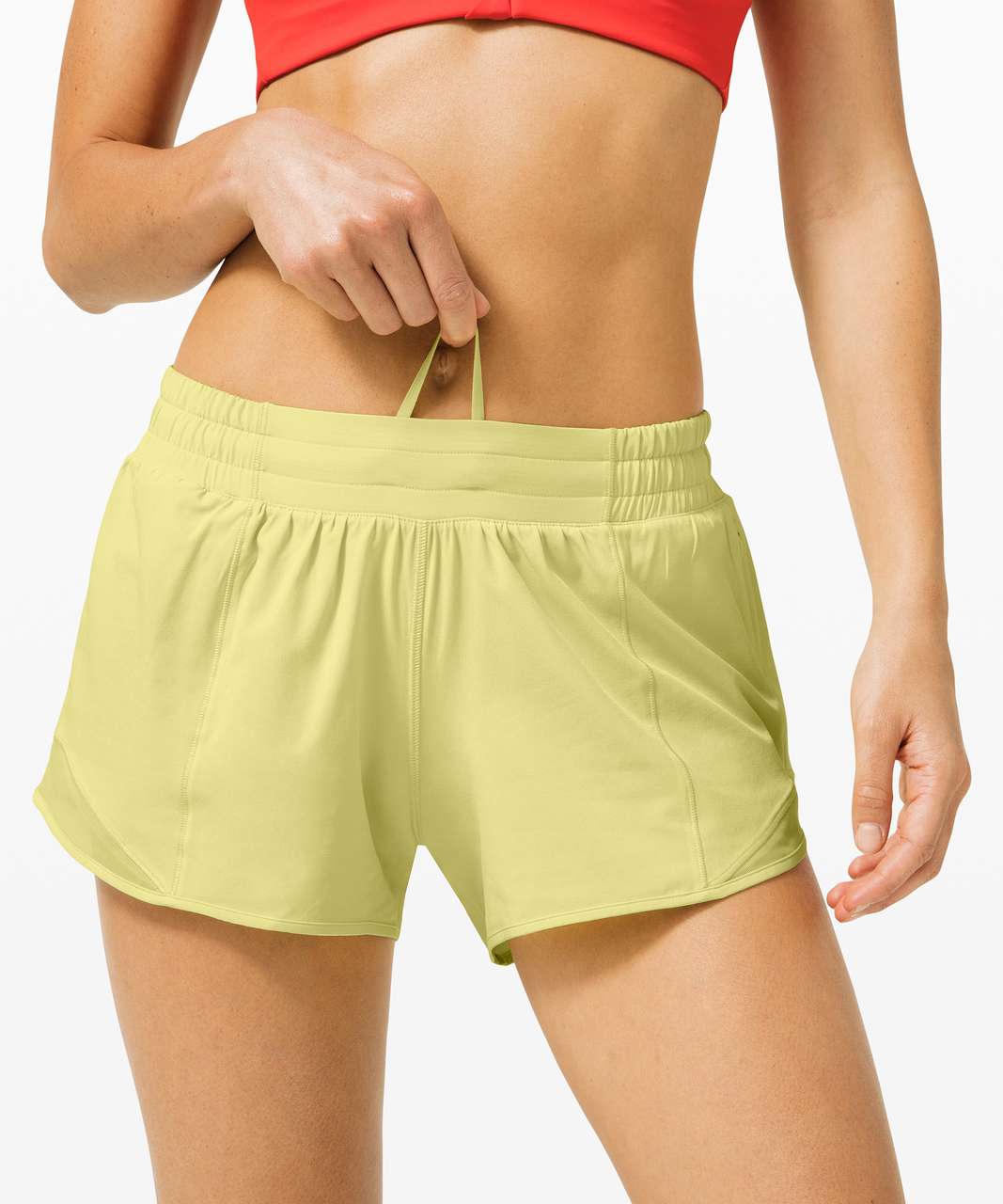 NEW Women Lululemon Hotty Hot Low-Rise Lined Short 2.5 Lemon Vibe Size 8