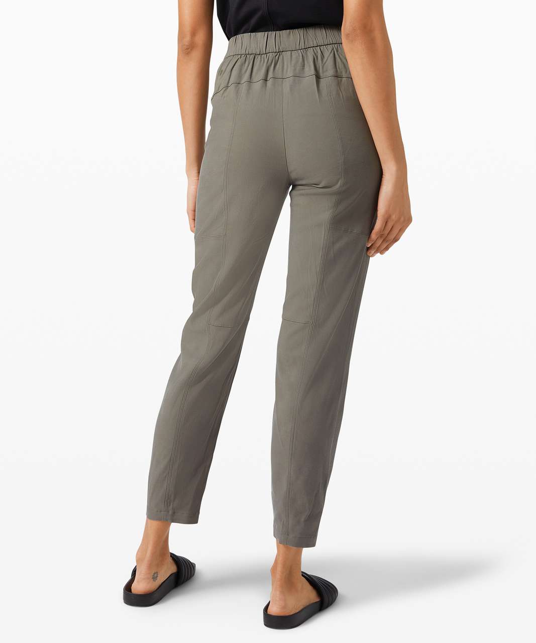 https://storage.googleapis.com/lulu-fanatics/product/56743/1280/lululemon-dynamic-days-pant-cupro-modal-grey-sage-036763-318149.jpg