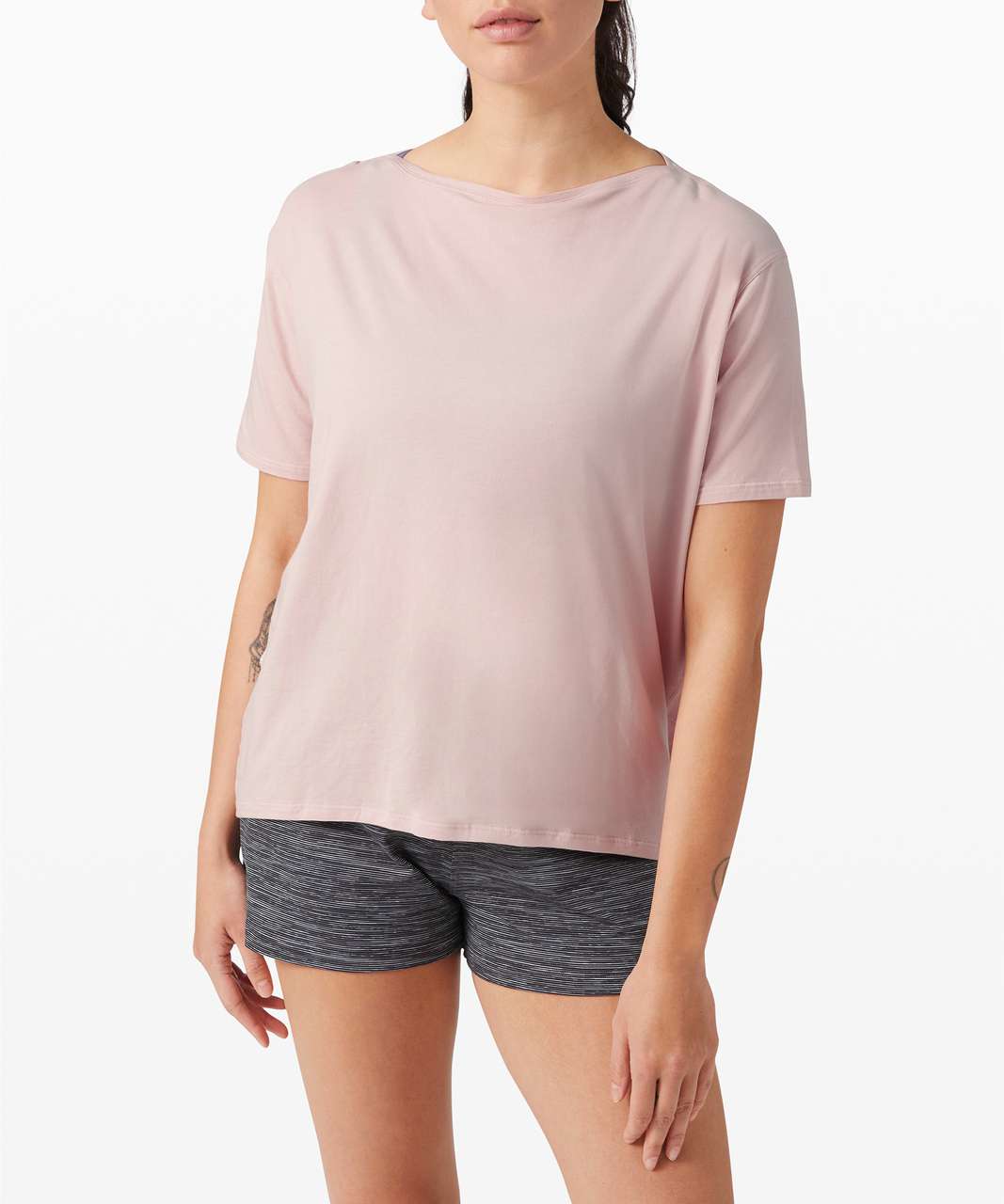 Lululemon Back In Action Short Sleeve - Misty Pink