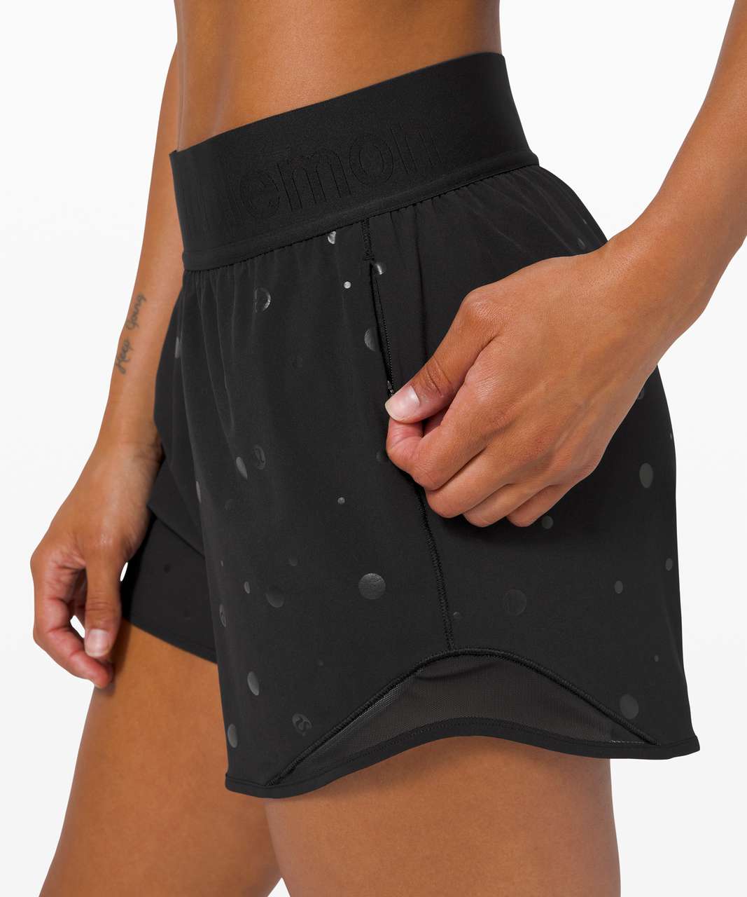 Lululemon Hotty Hot Short 4" *Logo - Poco Logo Foil Black