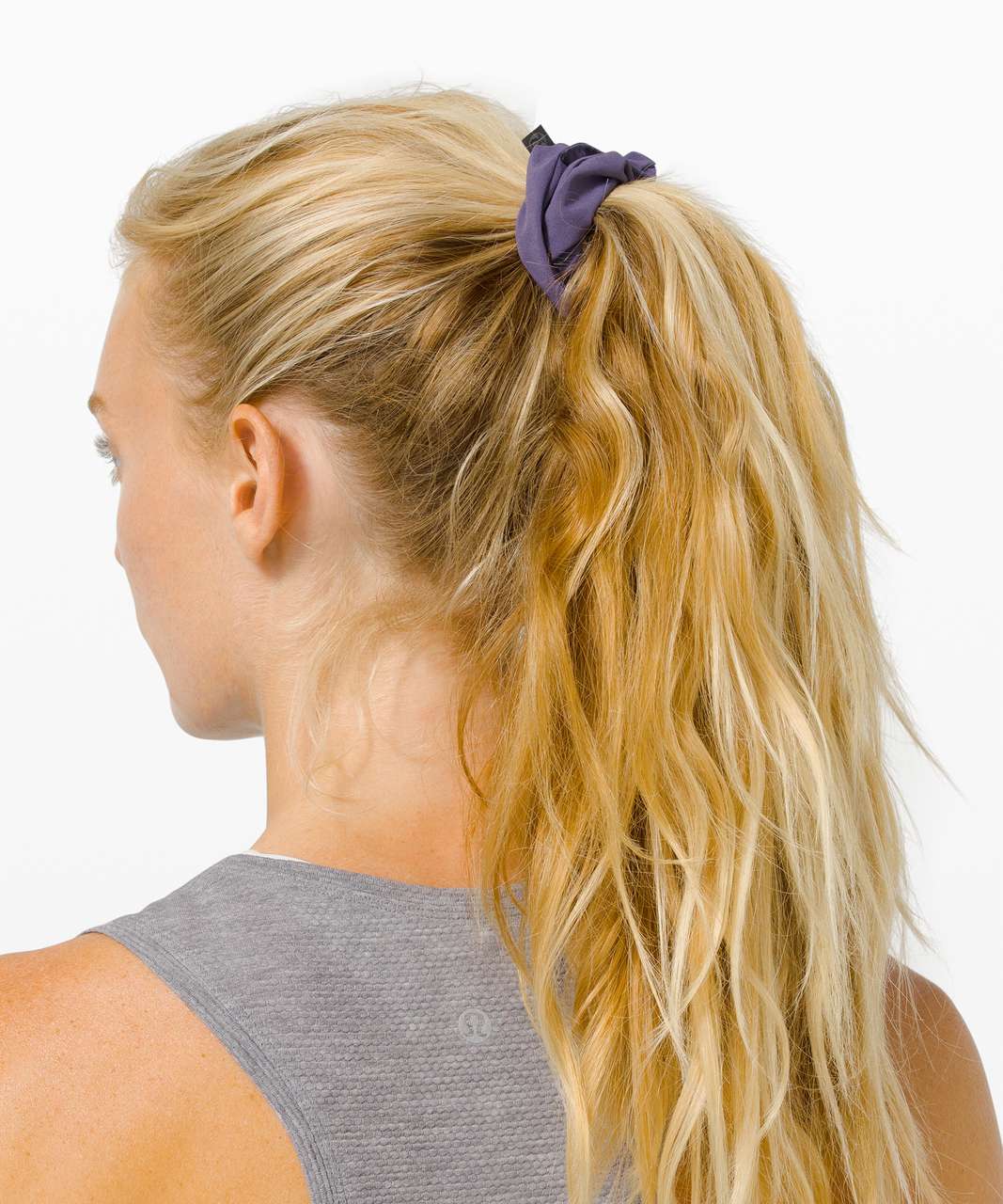 Lululemon Uplifting Scrunchie - Viola