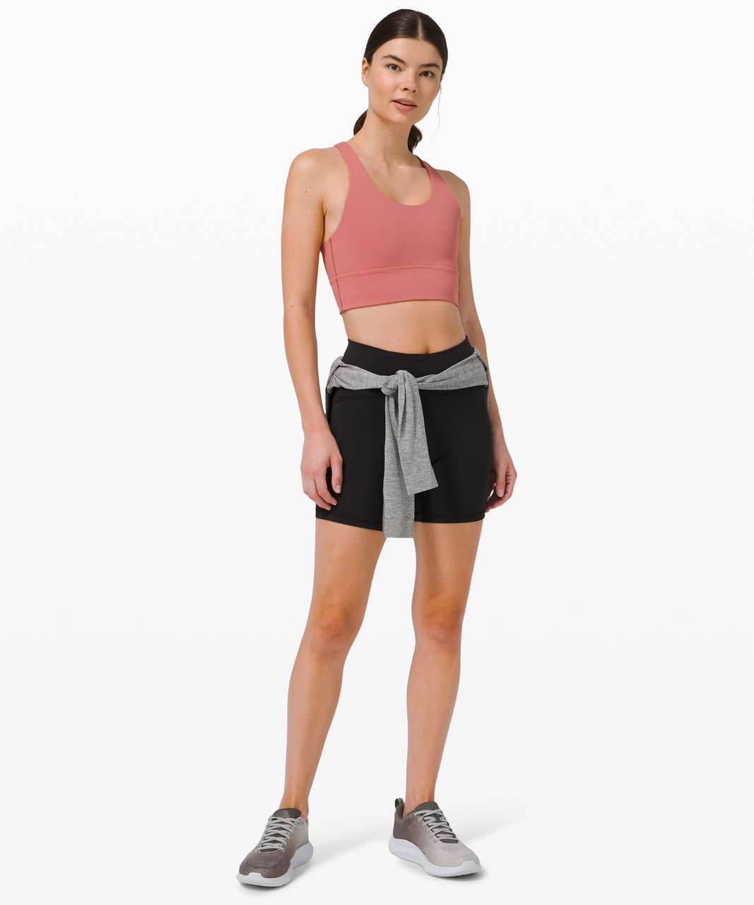 How does the Invigorate bra (with clasp) differ from the regular one? Or do  they share a similar fit? TY 😃 : r/lululemon