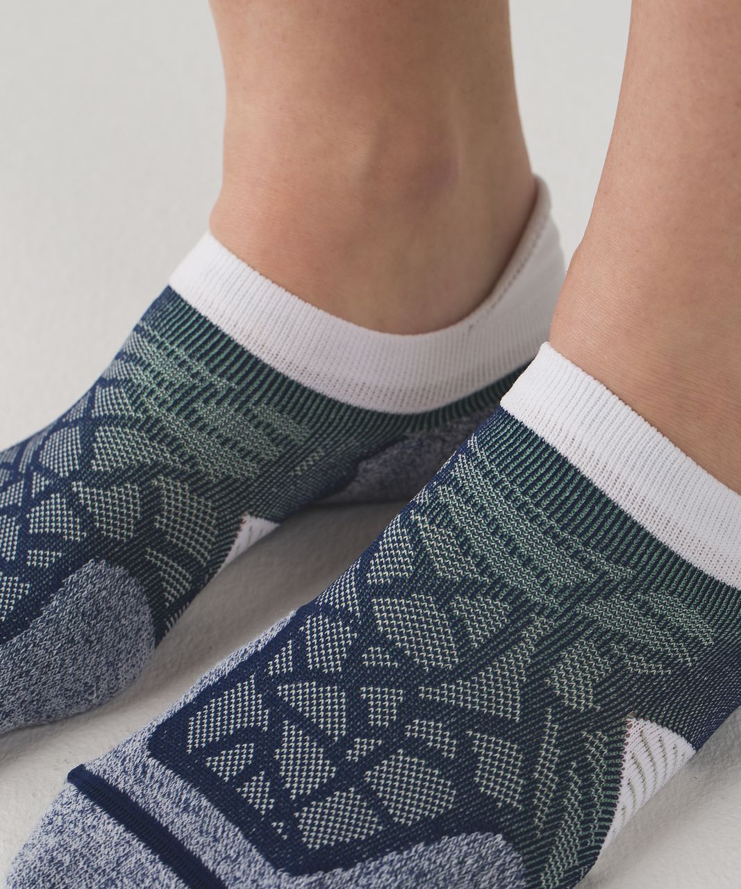 Lululemon Speed Sock *Silver - Hero Blue / Sea Mist / Dragonfly