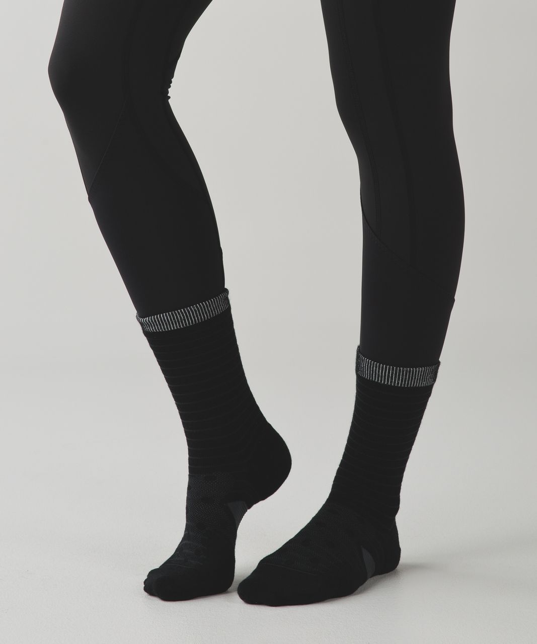 Lululemon Runderland Sock - Black / Deep Coal