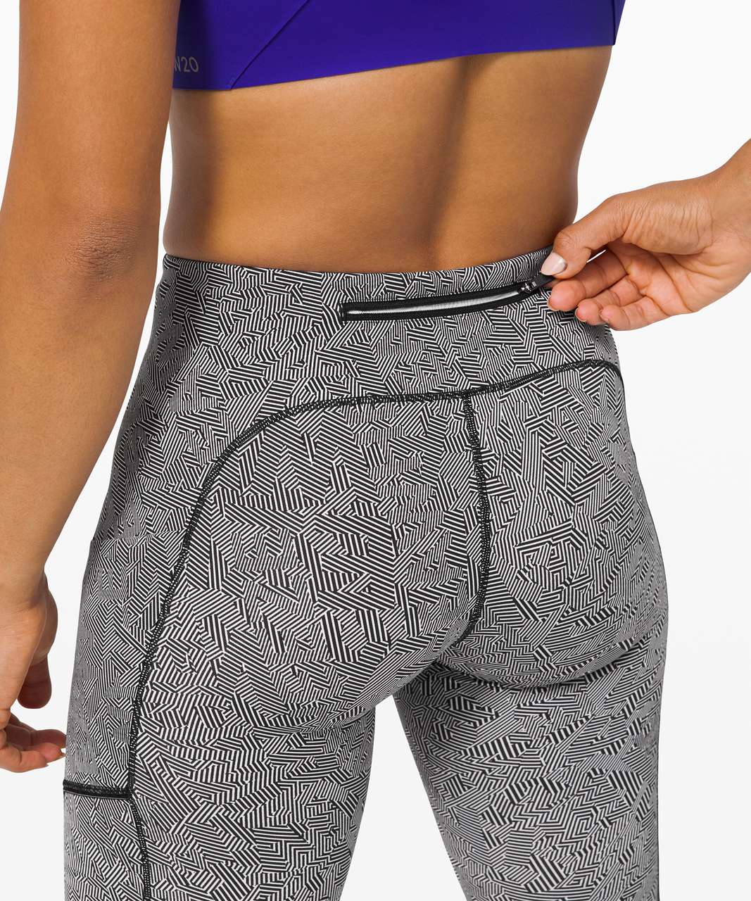 https://storage.googleapis.com/lulu-fanatics/product/57285/1280/lululemon-speed-up-mid-rise-tight-28-seawheeze-illusionary-white-black-044081-320574.jpg