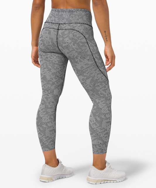 NWT Lululemon Fast and Free Tight 25” Size 4 Floral Spray Multi