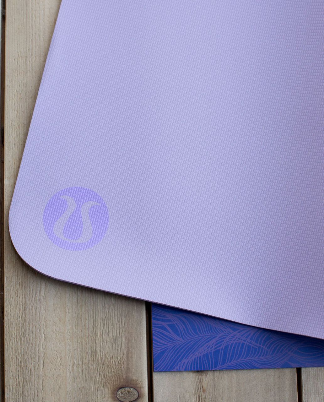 Lululemon The Reversible Mat 3mm - Sketchy Palm Iris Flower Pretty Purple / Pretty Purple