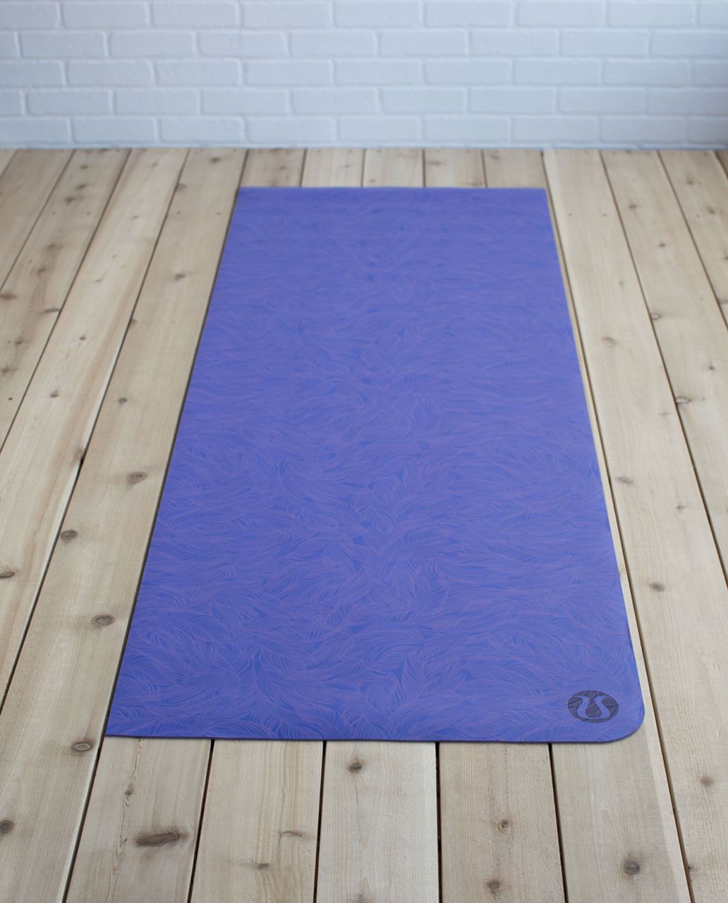 Lululemon The Reversible Mat 3mm - Sketchy Palm Iris Flower Pretty Purple / Pretty Purple