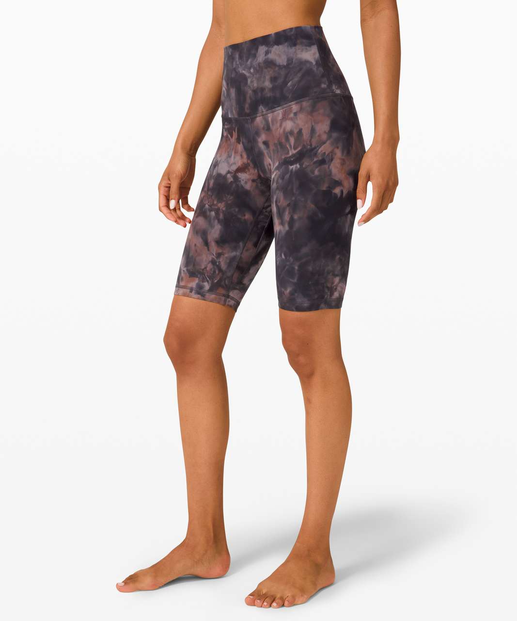 https://storage.googleapis.com/lulu-fanatics/product/57457/1280/lululemon-lululemon-align-super-high-rise-short-10-diamond-dye-graphite-grey-pink-pastel-046199-321359.jpg