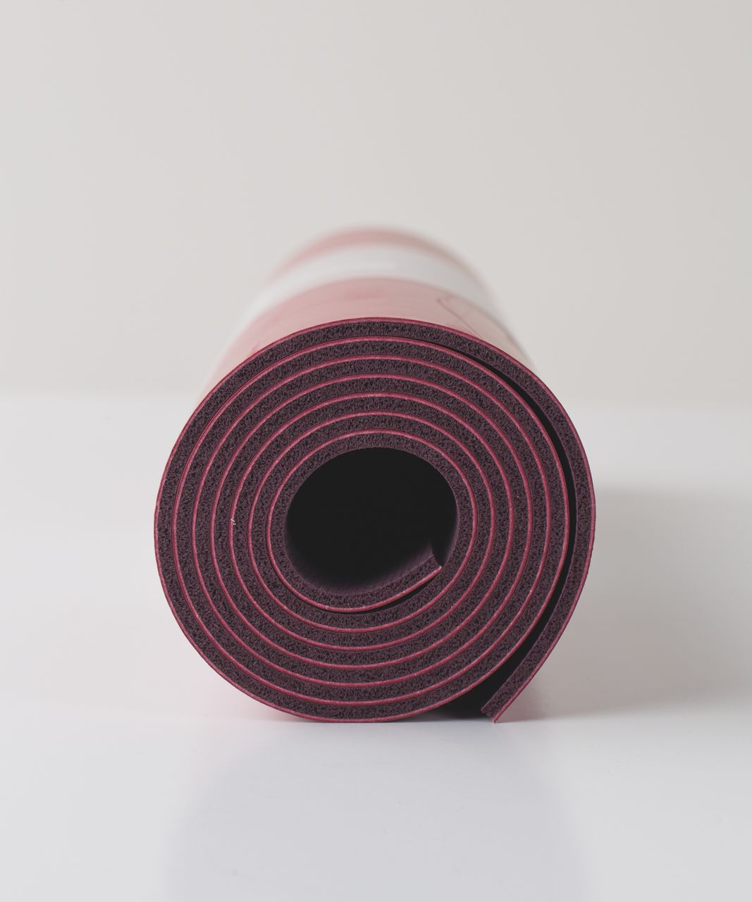 Lululemon The Reversible Mat 5mm - Cranberry / Bordeaux Drama