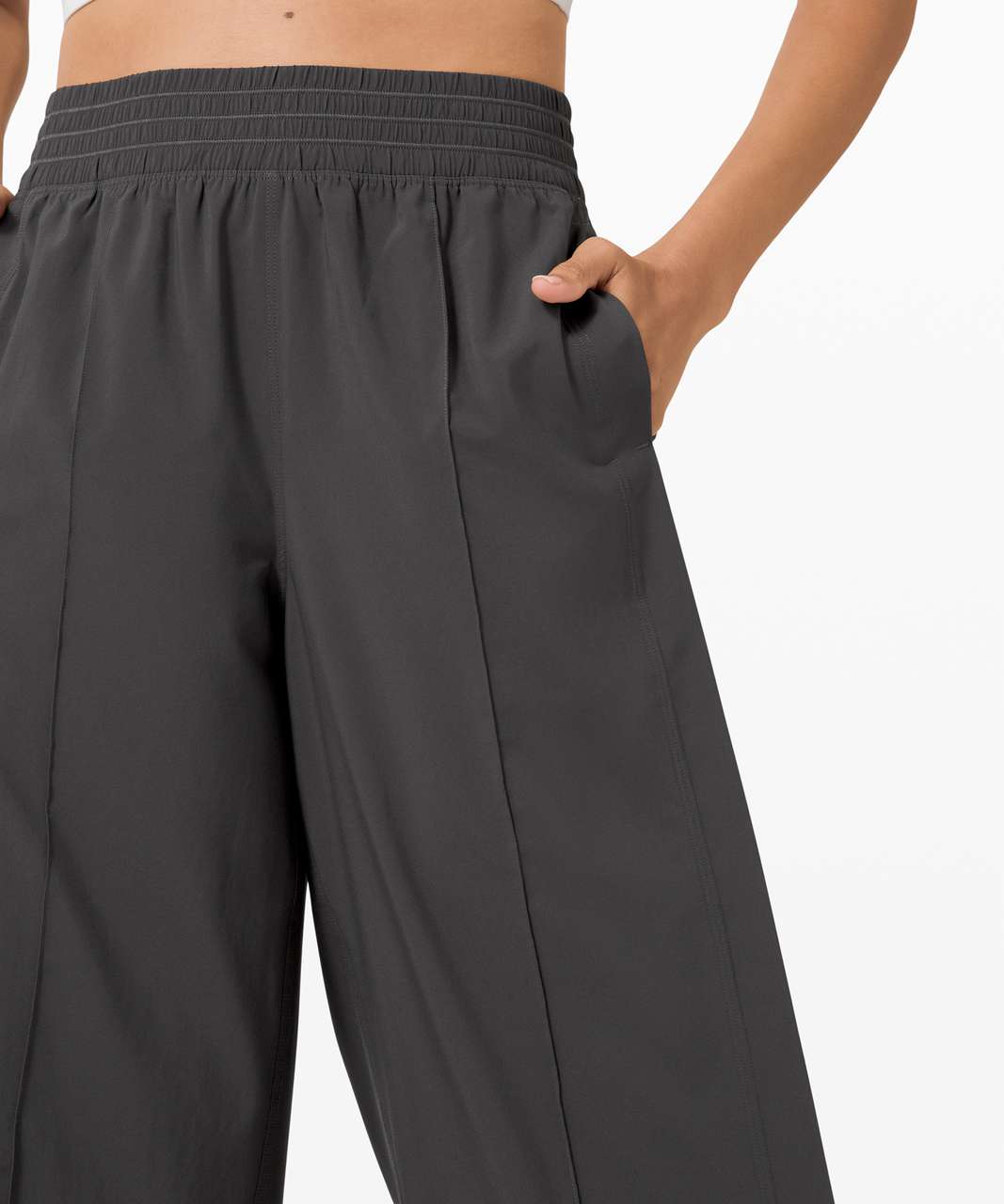 CHEAPEST and GREATEST pant of all time? Size 8 Wanderer Culotte (currently  WMTM $49) and size 8 ETS tank. Now I want all the colors! For reference I'm  5'7. : r/lululemon