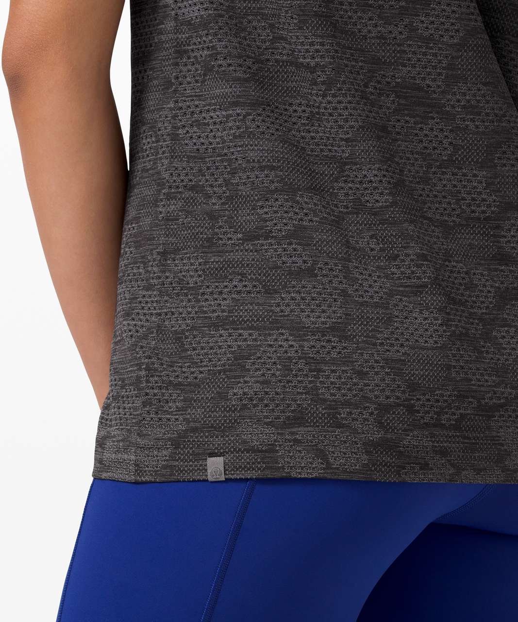 Lululemon Breeze By Short Sleeve - Polar Spots Titanium / Black