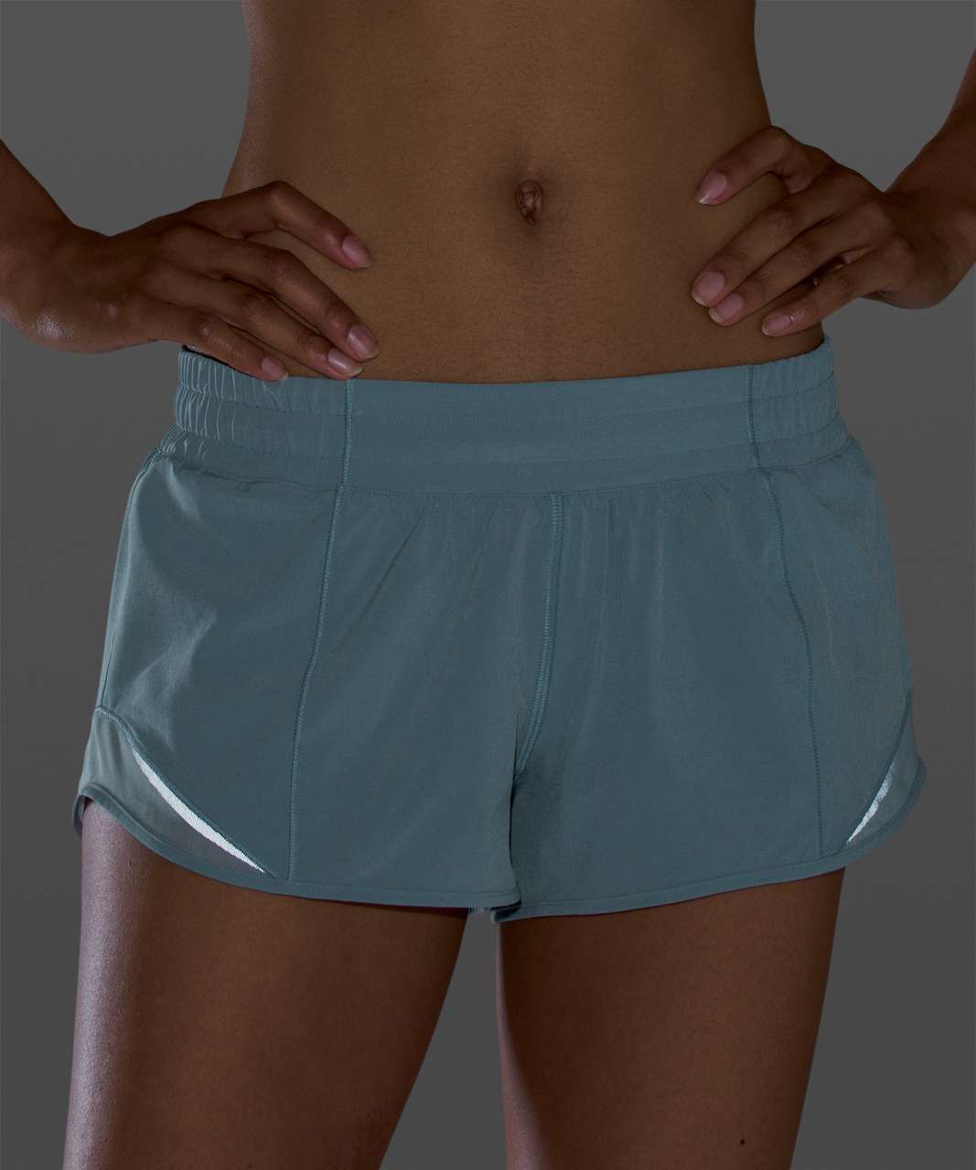 NEW LULULEMON Hotty Hot 2.5 HR Hi-Rise Short 8 Blue Cast Run