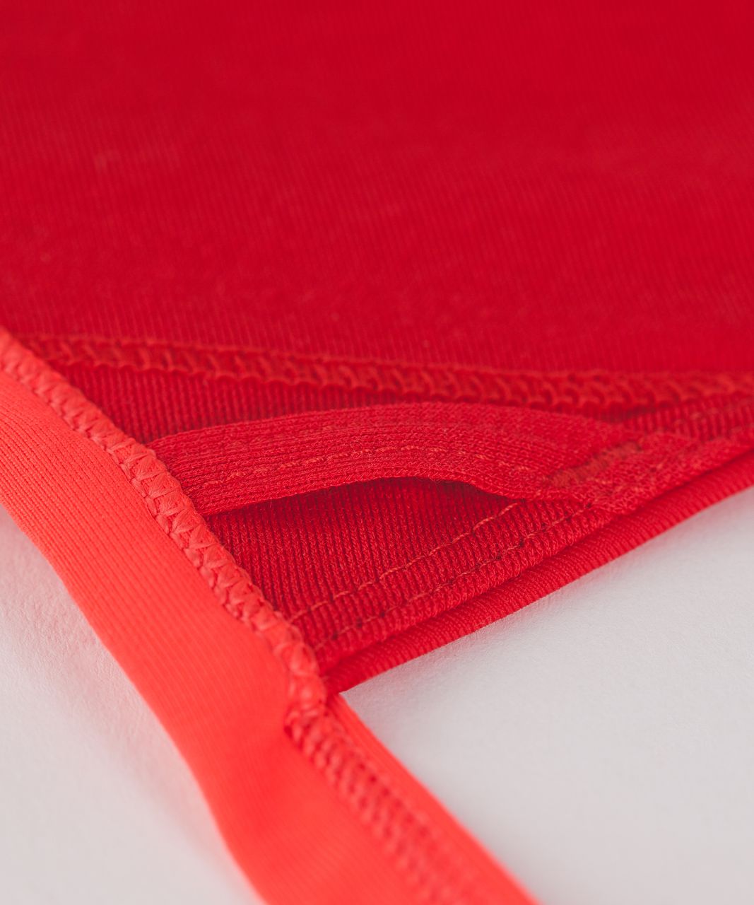 Lululemon Rise and Run Bra - True Red / Flare